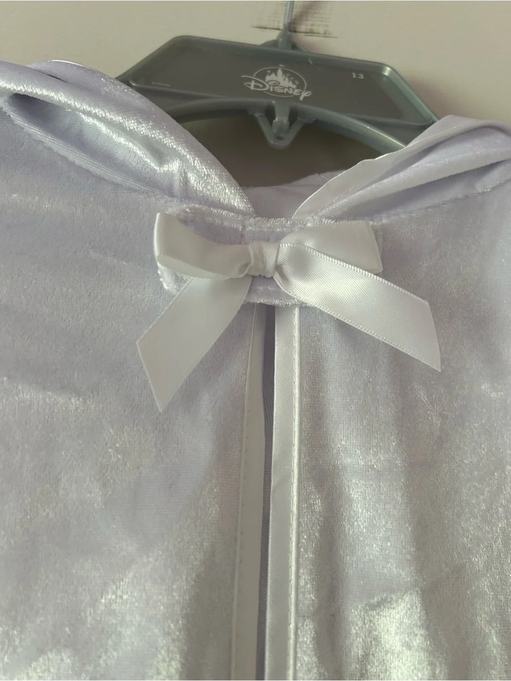 Little adventures white princess cloak size L/XL 5-9 years with hood soft comfy